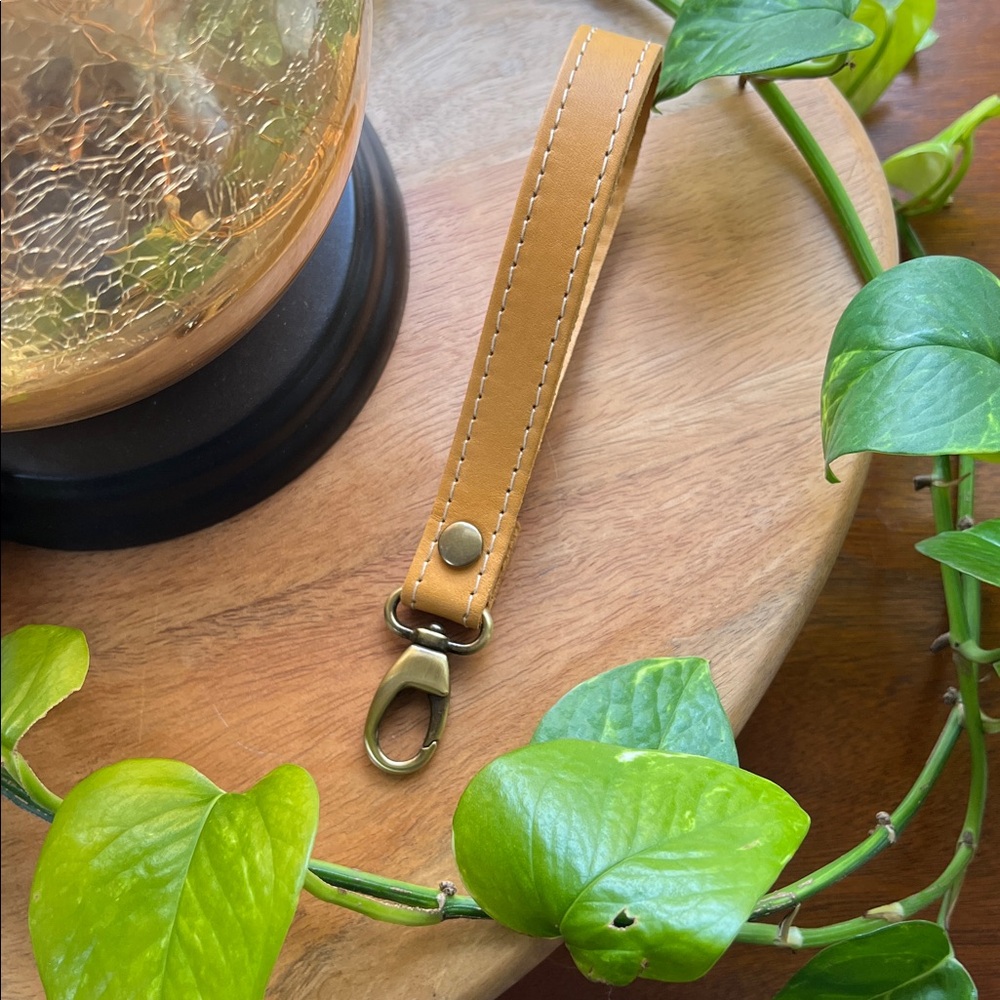 Handmade Sunflower Wristlet / Grab Strap! - Picture 4 of 5